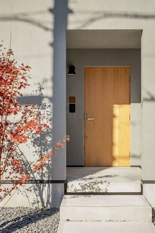 木製断熱玄関ドア ユーロトレンドｇ プレイリーホームズ 株式会社 愛知県 住まいのオーダーメード館403
